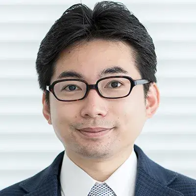 
                      社会保険労務士法人外国人雇用総合研究所
                      代表社員	杉田昌平 氏
                    